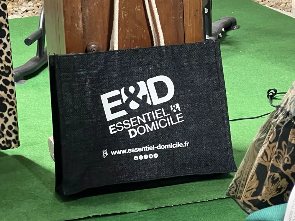 Sac aux couleurs d'Essentiel & Domicile